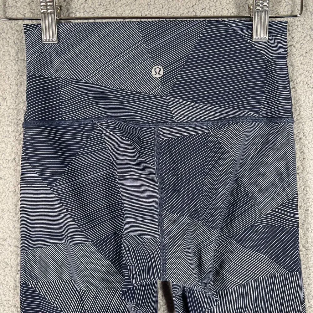 Lululemon Leggings Womens 4 Wunder‎ Under Etch Hail Navy Blue Crop 21